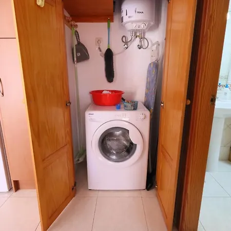 1 Bedroom In The Center Of Apartment