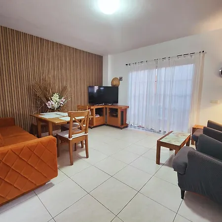 1 Bedroom In The Center Of Apartment *